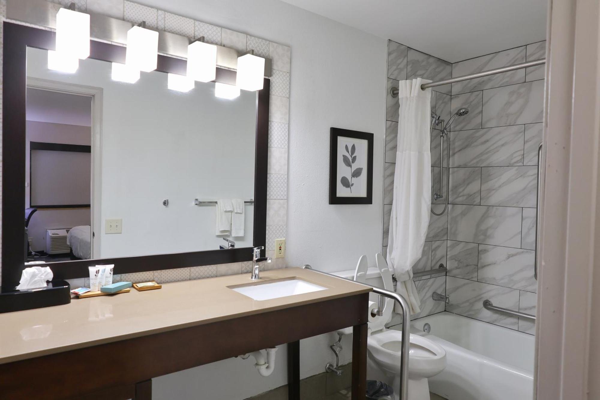 Country Inn & Suites By Radisson, Sparta, Wi Екстериор снимка