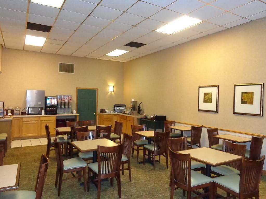 Country Inn & Suites By Radisson, Sparta, Wi Екстериор снимка